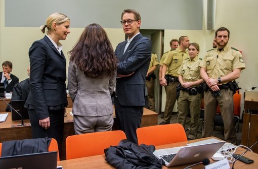 Beim NSU-Prozess in München hat der Betreiber eines Szeneladens in Chemnitz als Zeuge eingeräumt, mit dem mutmaßlichen Terroristen Uwe Mundlos befreundet gewesen zu sein. (Archivbild) Foto: dpa