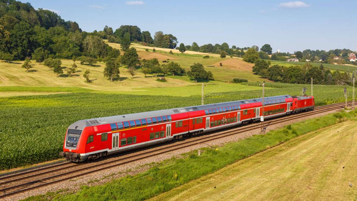 Baden-Württemberg: Massive Bahn-Probleme - mehr Personal und weniger Fahrten