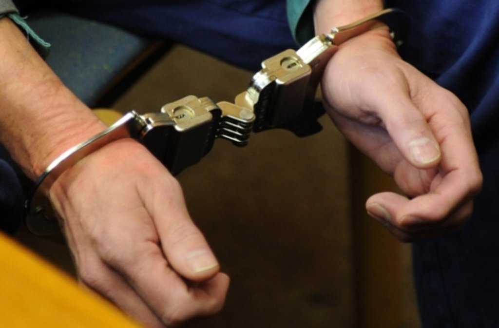 Ein 48-jähriger mutmaßlicher Erpresser wurde am Dienstag in Stuttgart festgenommen.  Foto: dpa/Symbolbild