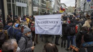 Die Stadt Stuttgart hat zwei „Querdenker“-Demos verboten (Archivbild). Foto: Lichtgut/Julian Rettig