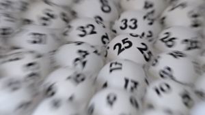 Beim Spiel 77 hat ein Lottospieler aus dem Kreis Schwäbisch Hall am Wochenende den Jackpot geknackt. Foto: dpa