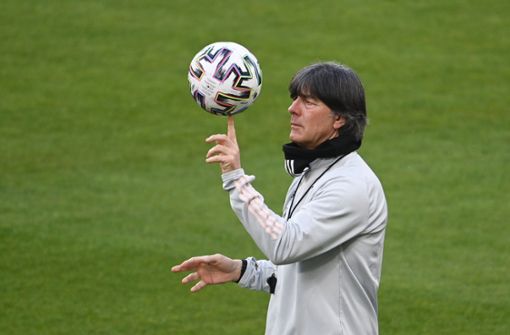 Joachim Löw ist bei der  WM 2022 in Katar nicht mehr Bundestrainer. Foto: dpa/Federico Gambarini
