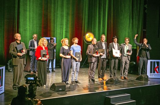 Bühne frei für die Besten der baden-württembergischen Kleinkunstszene: Die Preisträger dieses Jahres präsentieren sich auf der Bühne der Esslinger WLB. Foto: Roberto Bulgrin