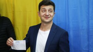 Komiker Selenskyj als neuer Präsident gefeiert