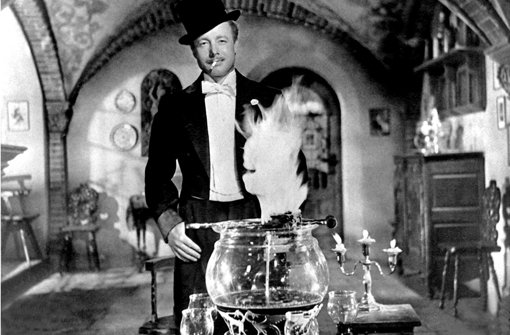 Der Filmklassiker Die Feuerzangenbowle wird am Mittwoch im 87 gezeigt. Foto: Archiv
