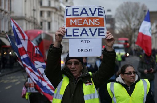 Unversöhnlich stehen sich die Brexit-Befürworter (hier im Bild) und Brexit-Gegner in Großbritannien gegenüber. Foto: AFP