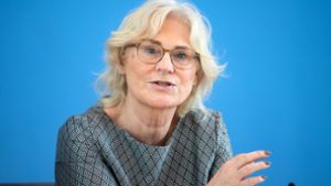 Christine Lambrecht übt Kritik an den Medien. (Archivbild) Foto: dpa/Bernd von Jutrczenka