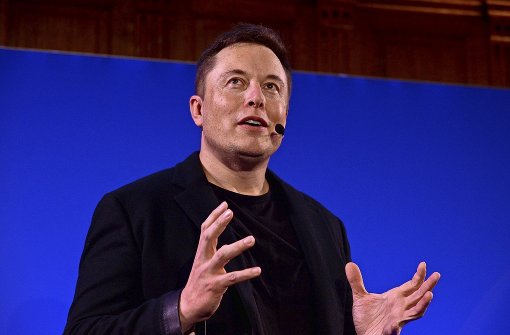 Tesla-Chef Elon Musk gilt als genialer Vermarkter – doch mit dem Autopiloten, der nun an einem tödlichen Unfall beteiligt war, hat er es womöglich übertrieben Foto: AFP