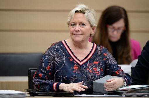 Kultusministerin Susanne Eisenmann will das Dickicht der Schulversuche durchforsten. Foto: dpa