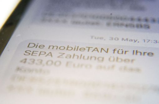 Am Dienstag hat es eine Störung beim Online-Banking der DKB gegeben (Symbolfoto). Foto: dpa/Lino Mirgeler