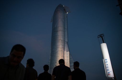 Das Riesen-Raketensystem „Starship“ (Archivbild) Foto: AFP/Loren Elliott