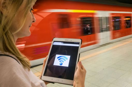 Auch in Zügen oder S-Bahnen gibt es inzwischen Wlan. Doch wie sicher ist diese Internetverbindung? Foto: /Foto:Lichtgut/Max Kovalenko