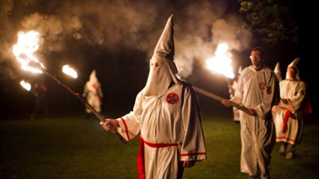 Verfassungsschutz: Ministerium räumt ein: V-Mann war Ku-Klux-Klan-Chef