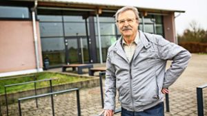 Die neue Köngener Sporthalle an der Fuchsgrube mit zu planen, war für Heinz Aldinger eine der großen Herausforderungen in der Kommunalpolitik. Foto: Ines Rudel