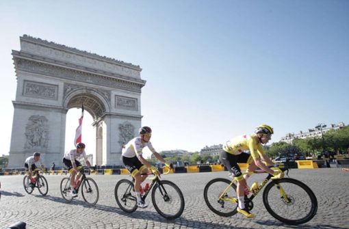 Die 108. Ausgabe der Tour de France geht bei herrlichem Wetter im Herzen von Paris zu Ende. Foto: Imago/Sirotti