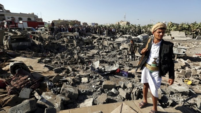 Saudi-Arabien bombardiert Huthi-Rebellen weiter