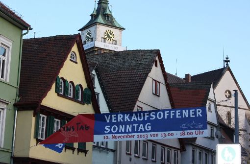 Auch im kommenden Jahr finden drei verkaufsoffene Sonntage im Zentrum von Bad Cannstatt statt. Foto: Annina Baur