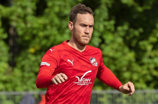 Philipp Bez kehrt nach drei Jahren bei Verbandsligist VfB Neckarrems zurück zum FC Marbach. Foto: Pressefoto Baumann/Volker Mueller