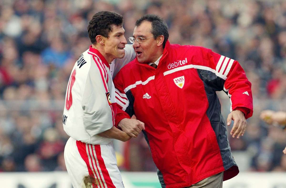 Erfolgsduo: Erst blüht Krassimir Balakov (links) als Spielmacher unter Felix Magath nochmals auf, dann arbeitet er ab 2003 als Magaths Co-Trainer in Stuttgart.  Anfangs aber befinden sich beide mit dem VfB im Abstiegskampf. Foto: imago