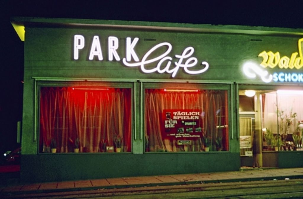 Das Park-Café 1964 an der Neckarstraße. Für mehr Bilder klicken Sie sich durch unsere Bildergalerie.