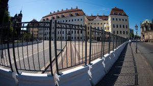 Gut abgeschirmt – das Taschenbergpalais in Dresden. Dort tagt die Bilderberg-Konferenz. Foto: dpa