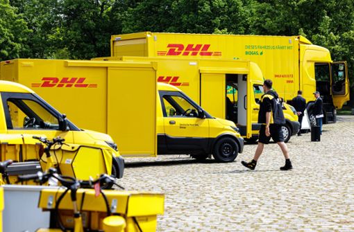 Rund 1,8 Milliarden Pakete haben   Post/DHL im Jahr 2021 befördert. Nicht jedes kam heil an. Foto: dpa/Jens Schlueter