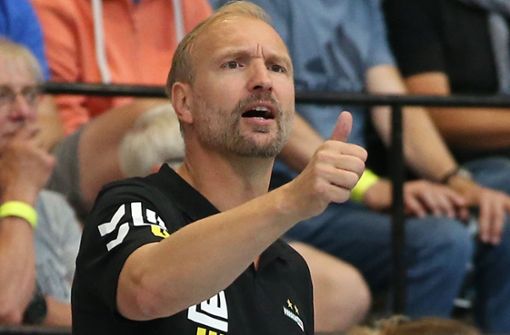 Geht optimistisch in die neue Saison: Frisch-Auf-Trainer Hartmut Mayerhoffer. Foto: Baumann