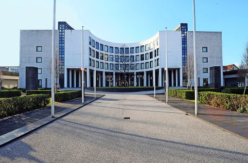 Zieht Fälle von besonderer Bedeutung an sich: Der Generalbundesanwalt in Karlsruhe, hier die Außenansicht  der Behörde. Foto: dpa