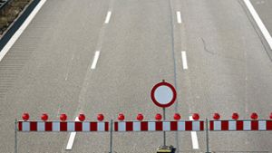 Trotz Vollsperrung düsten einie Autofahrer am Wochenende über die A6 bei Heilbronn. Foto: dpa