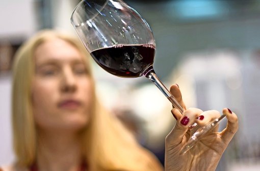 Rund 160 regionale Weine können bei der Weinlaube verkostet werden. Foto: dpa
