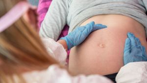Hohes Risiko für einen schweren Covid-19-Verlauf: Bei Schwangeren ist das Immunsystem generell etwas herabgesetzt und die Sauerstoffaufnahme reduziert. Foto: dpa/Caroline Seidel