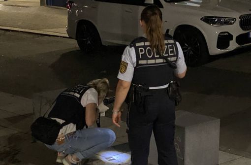 Die Polizei sicherte nach der Messerattacke Spuren am Tatort. Foto: 7aktuell.de/Alexander Hald/7aktuell.de | Alexander Hald