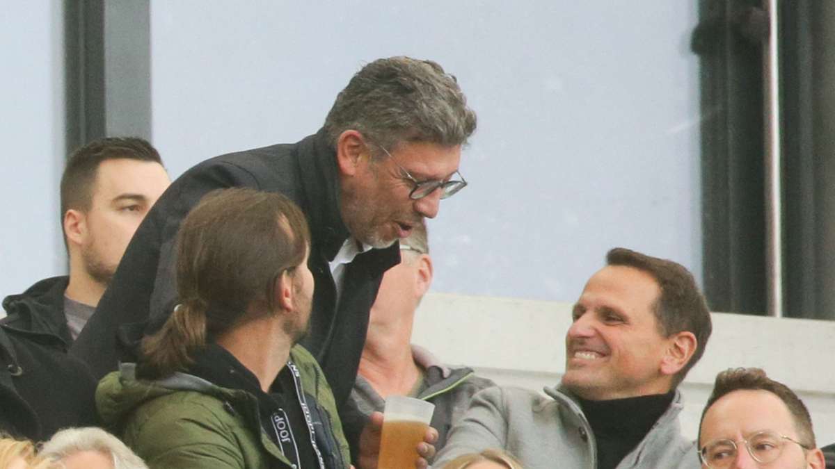 VfB Stuttgart: Wie der VfB-Aufsichtsrat seinen Sportdirektor schwächt