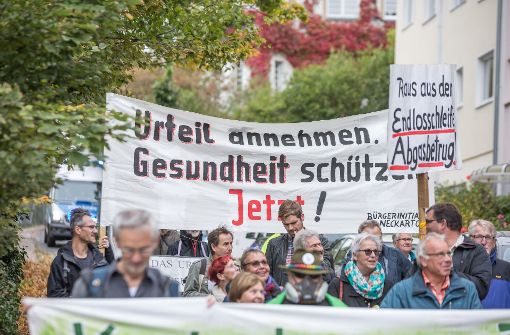 Für das Dieselfahrverbot hatte am Montag die Bürgerinitiative Neckartor zu einer Demonstration vor dem Staatsministerium aufgerufen. Foto: Lichtgut/Julian Rettig