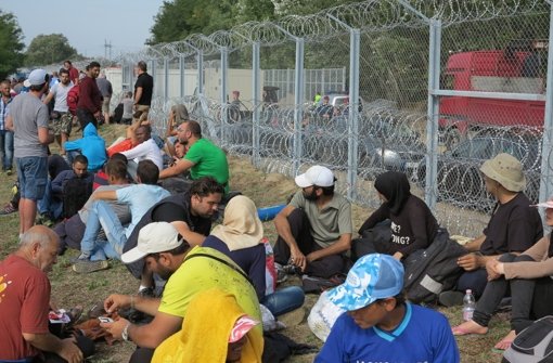 Ungarn hat in der Nacht zum Dienstag seine Grenze zu Serbien für Flüchtlinge geschlossen. Foto: dpa