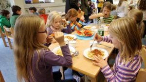 In Schulen soll gesunde Ernährung eine größere Rolle spielen. Foto: dpa