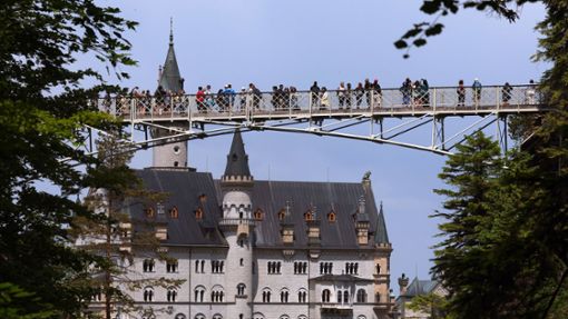 Laut Anklage hatte der Urlauber die beiden Frauen  bei einer Wanderung in der Nähe der Marienbrücke in Schwangau brutal überfallen. Foto: dpa/Karl-Josef Hildenbrand