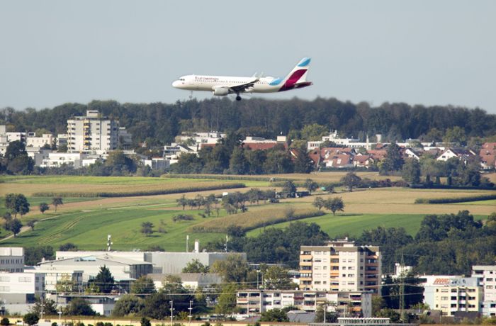 Streit über Abflugroute in Stuttgart: Fluglärmstudie bringt überraschendes Resultat