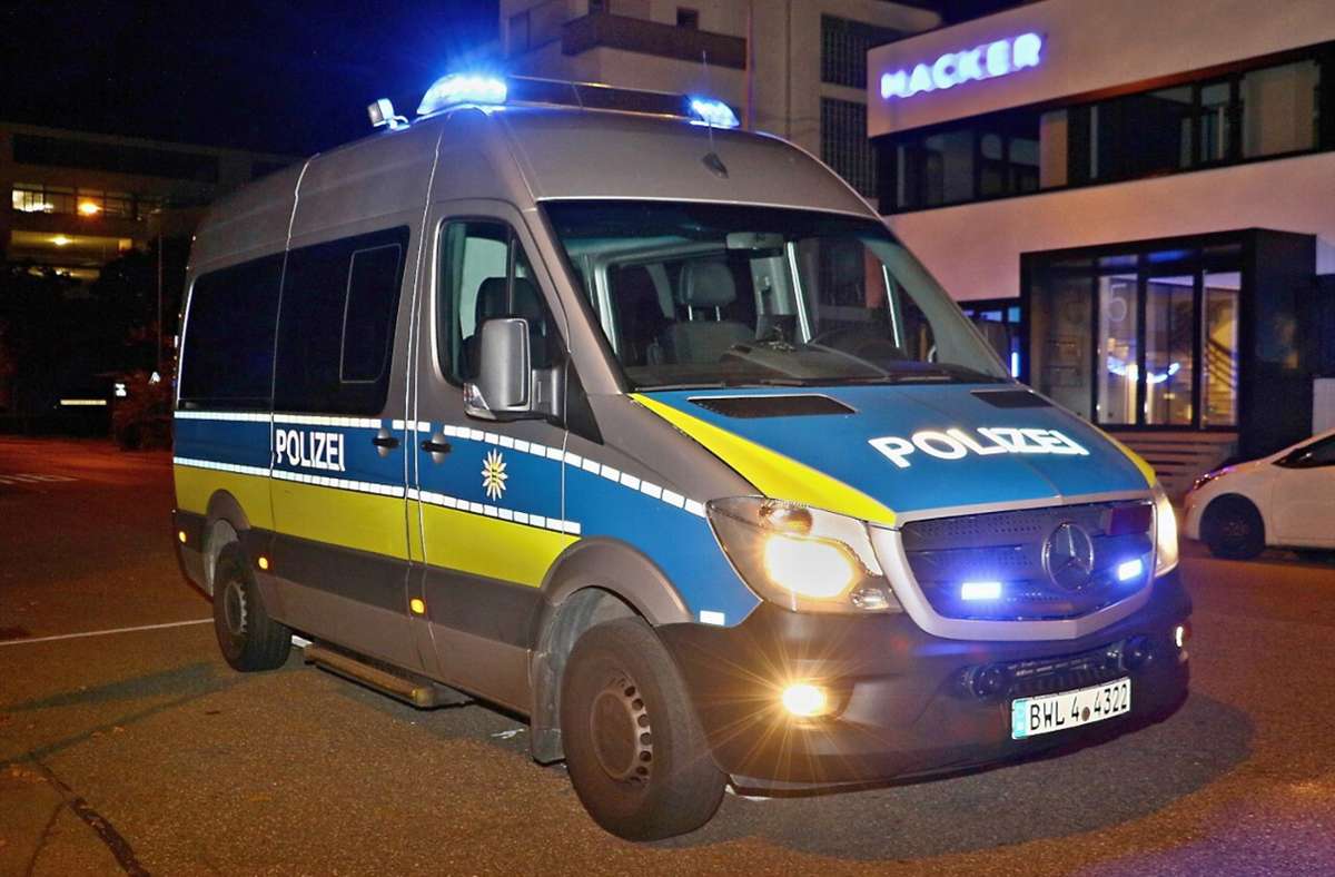 Die Polizei schätzt den Schaden auf rund 12.000 Euro.