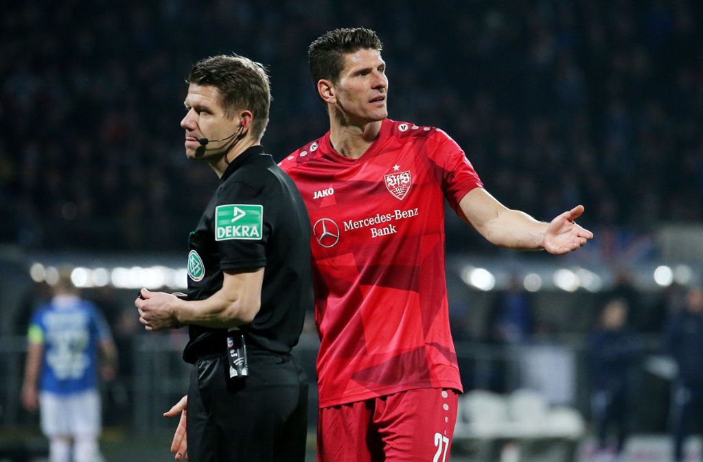17. Spieltag Beim 1:1 in Darmstadt erzielt Mario Gomez ein Abseitstor – der VAR bestätigt die Millimeter-Entscheidung.