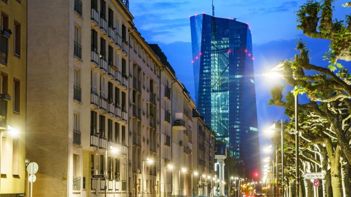 Was passiert, wenn die EZB Zinsen erhöht?
