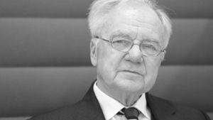 Kirchenjurist und Politiker: Manfred Stolpe wurde 83 Jahre alt. Foto: dpa/Ralf Hirschberger