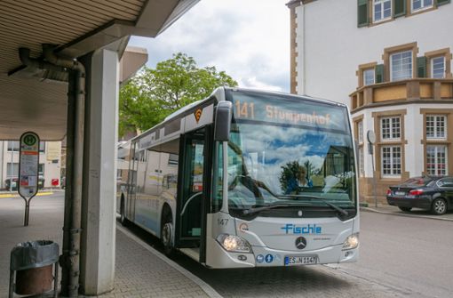 Zur Mobilitätsdrehscheibe gehören aus Sicht der Stadt  Modernisierungen, aber auch ein durchgängiger 15-Minuten-Takt für die „Stadtbuslinie“ 141. Foto: Roberto Bulgrin Foto:  