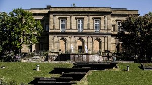 Die Stadt Stuttgart will die nicht mehr gebrauchten   Studios mittelfristig beseitigen und das Gelände wieder zu Park machen. Sie möchte außerdem die Villa  Berg übernehmen und sanieren. Foto: Leif Piechowski