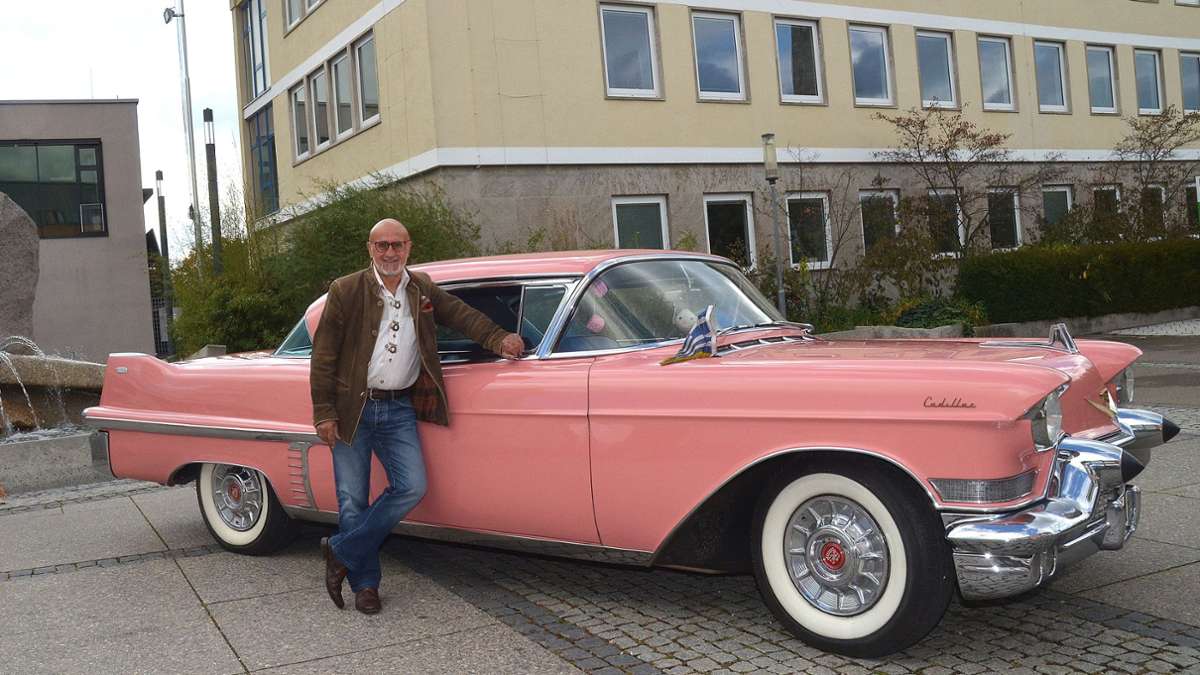 Cadillac -Fahrer aus Wendlingen: Theo Karipidis  und sein Traum in Pink