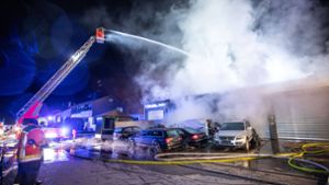Feuer zerstört Autowerkstatt