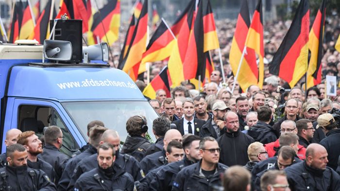 Über 8000 Demonstranten in Chemnitz