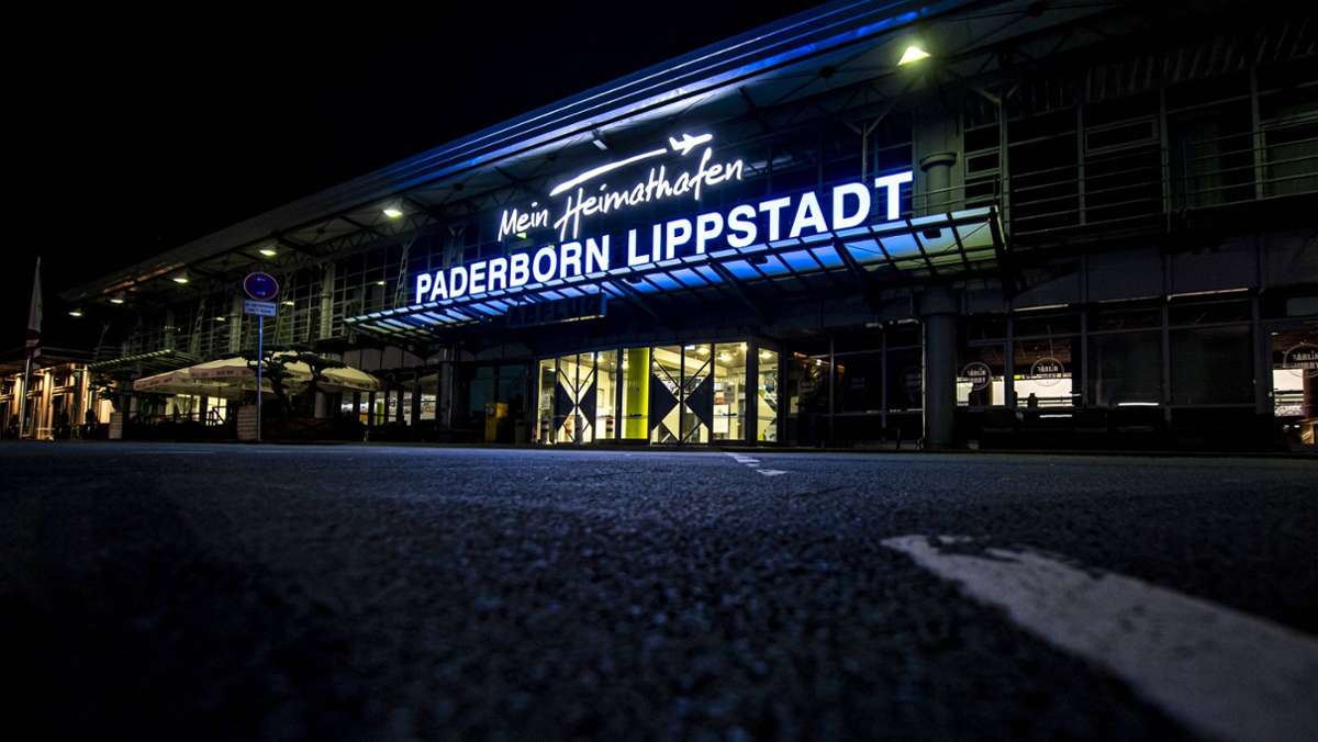 Paderborn: Flugzeug nach Bombendrohung gelandet