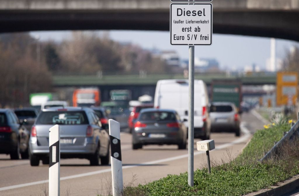 In Stuttgart dürfen nur Diesel ab Euronorm fünf fahren. Foto: dpa