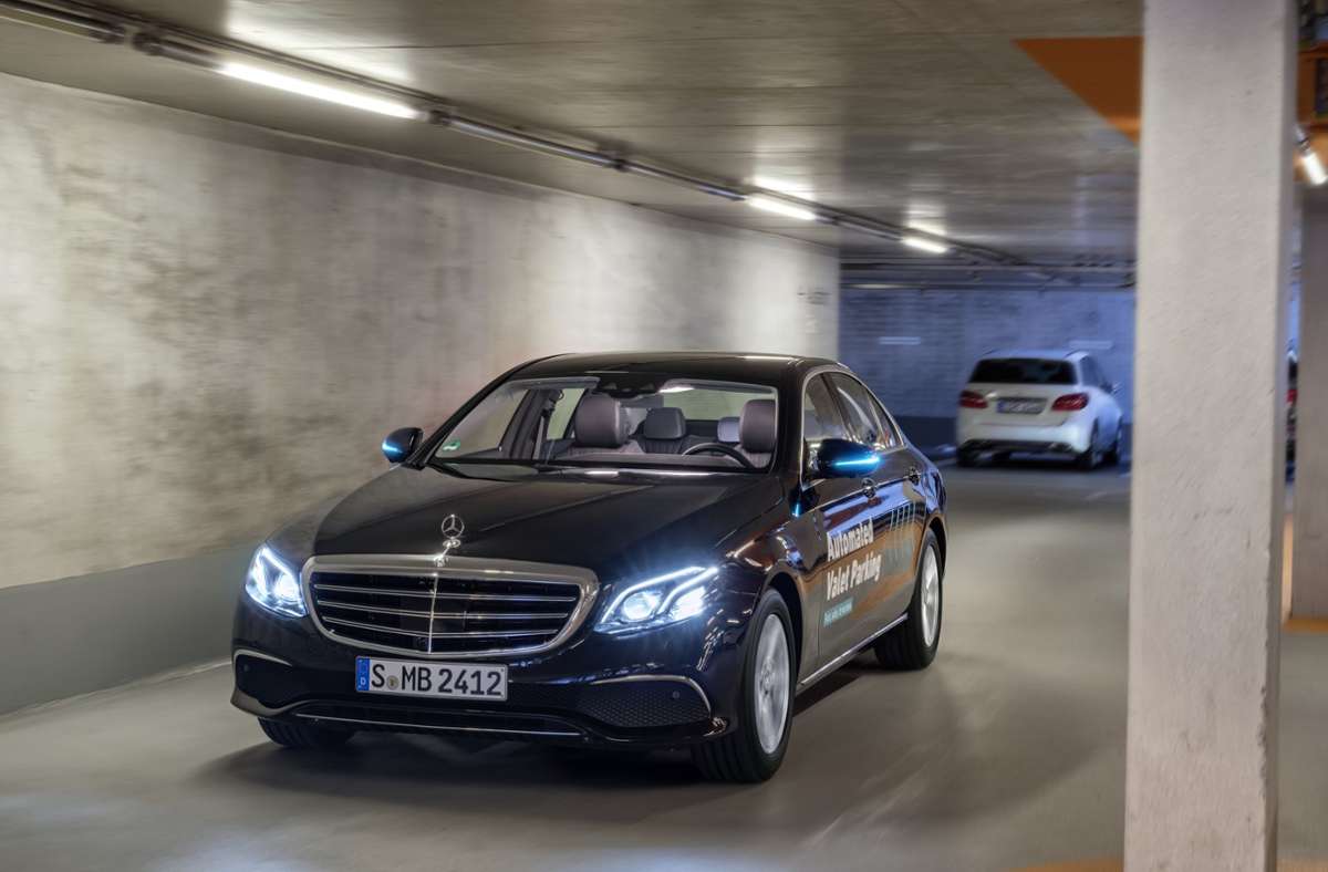 Auch Stuttgart ist dabei: Bosch rüstet 15 Parkhäuser in Deutschland für  fahrerloses Parken aus - Wirtschaft